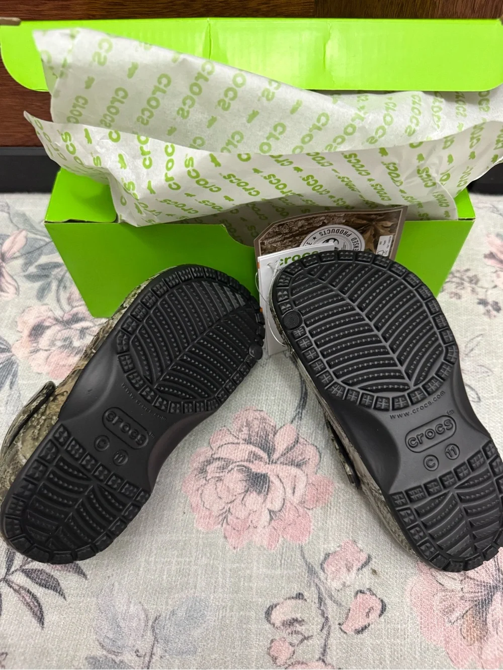 CROCS Kids Realtree Camo Classic Clog - Green/Brown